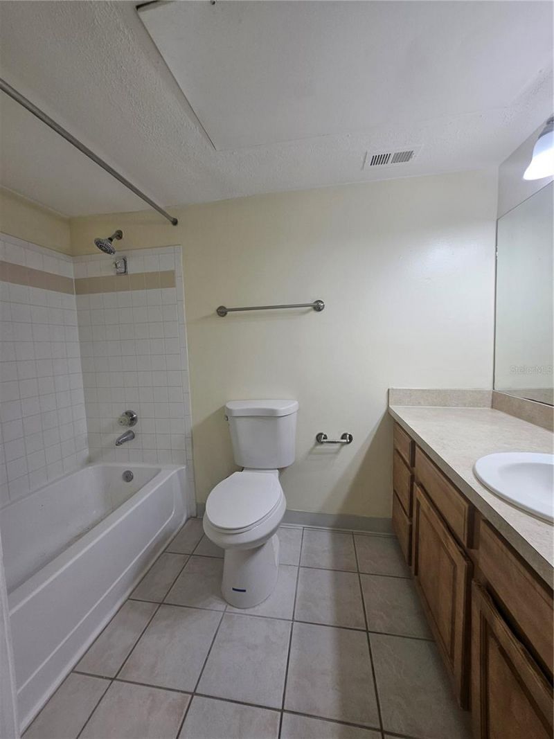 9100 Dr Martin Luther King Jr Street N, Unit 202, Saint Petersburg, FL 33702 Photo