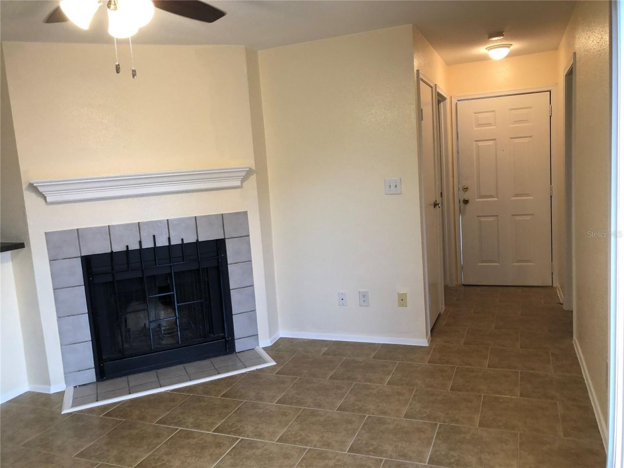 9100 Dr Martin Luther King Jr Street N, Unit 202, Saint Petersburg, FL 33702 Photo