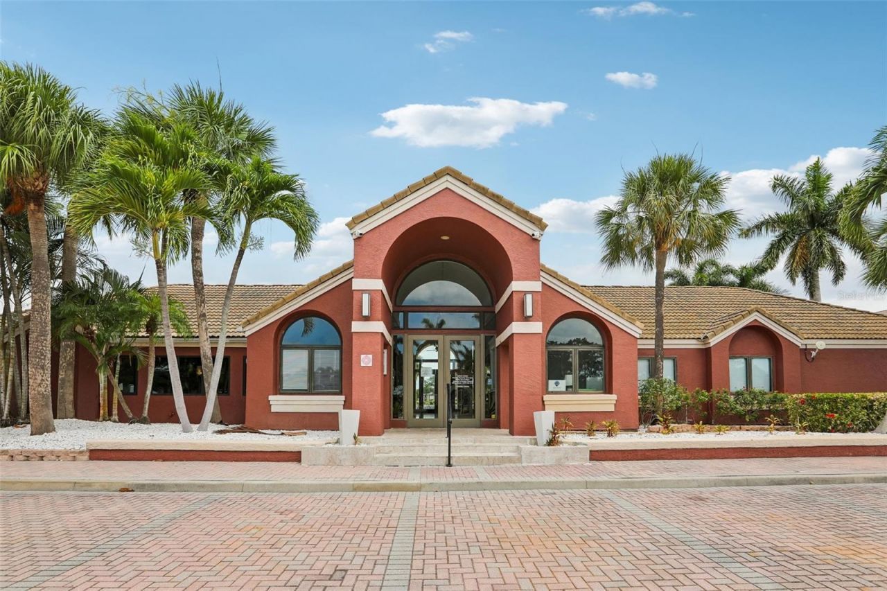 10263 Gandy Boulevard N, Unit 2416, Saint Petersburg, FL 33702 Photo