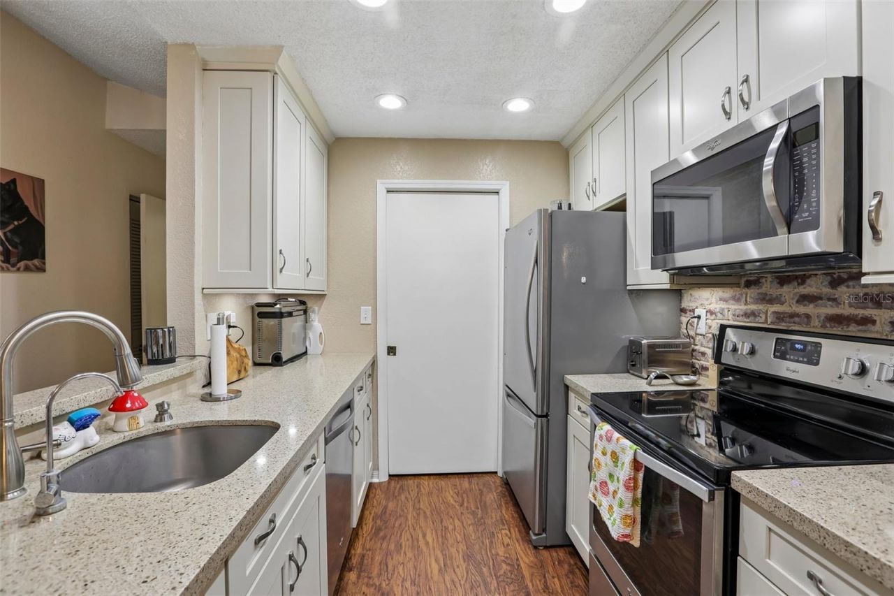 10263 Gandy Boulevard N, Unit 2416, Saint Petersburg, FL 33702 Photo