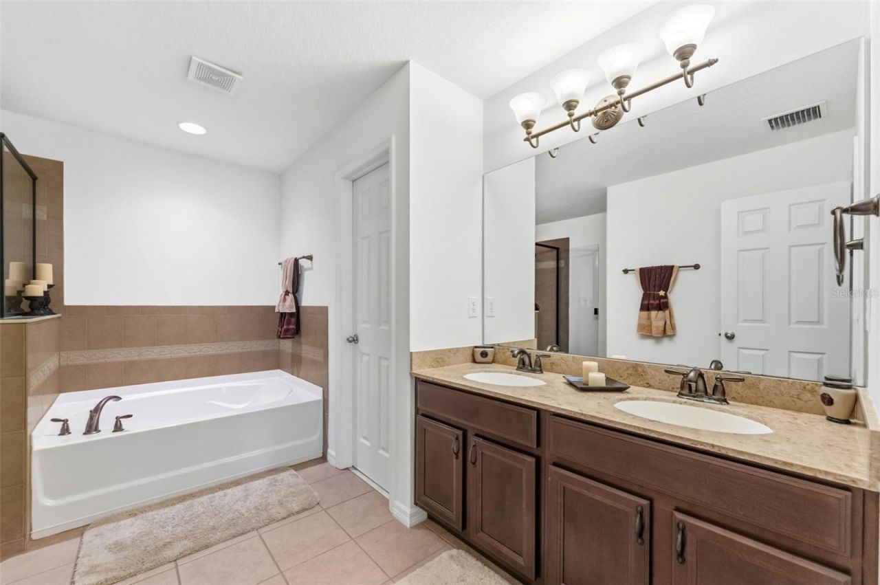 10257 Newminster Loop , Ruskin, FL 33573 Photo