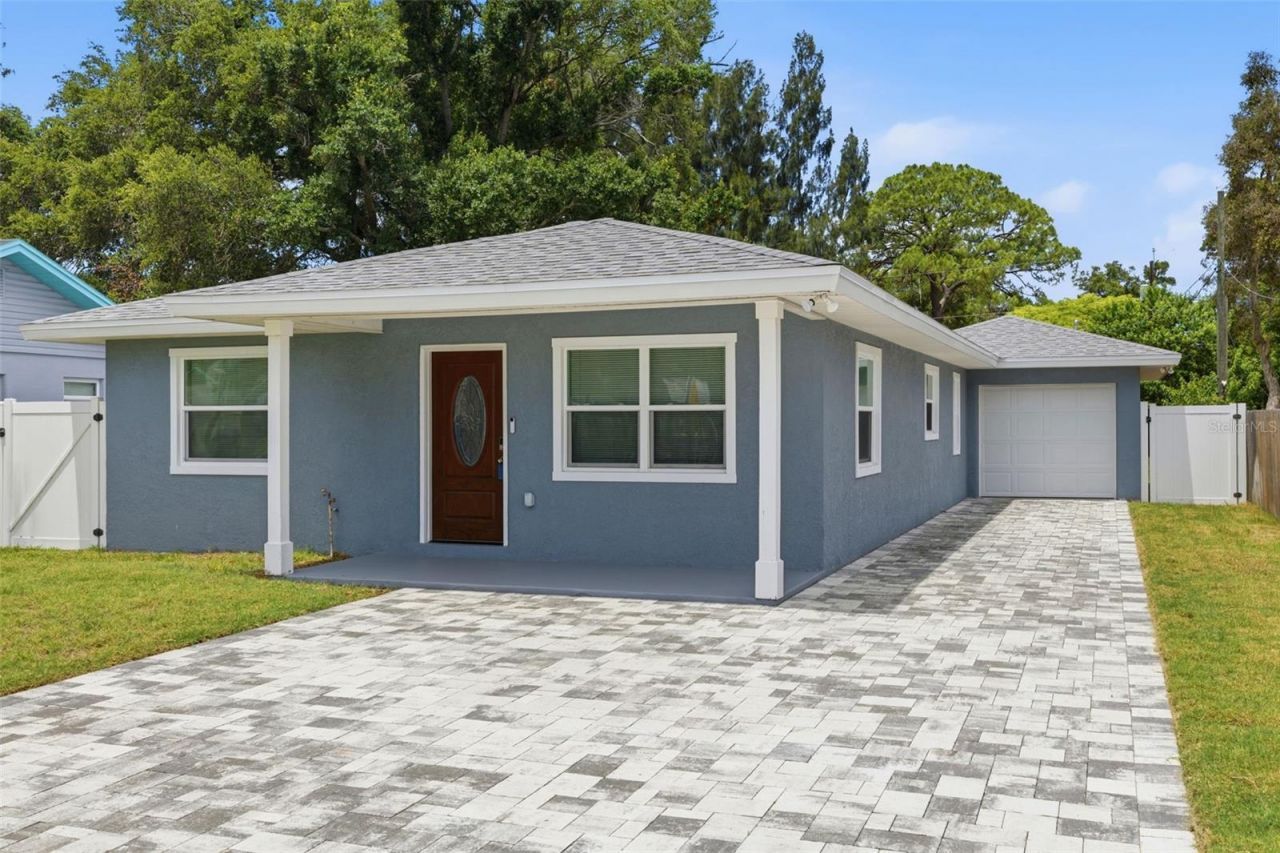 7656 53rd Street N, Pinellas Park, FL 33781 Main Photo