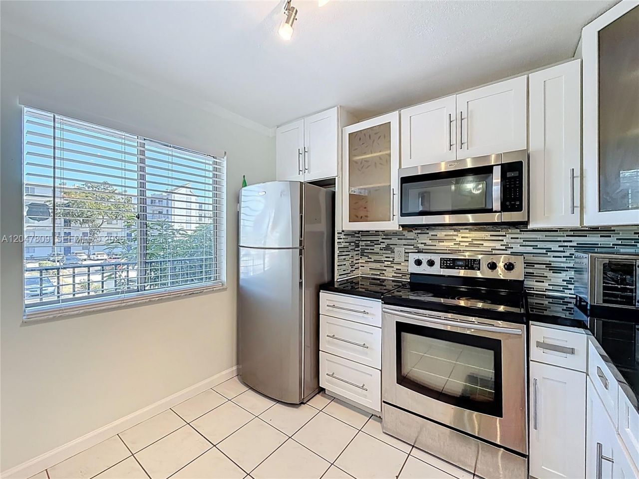 8740 N North Sherman Cir, Unit 206, Miramar, FL 33025 Photo