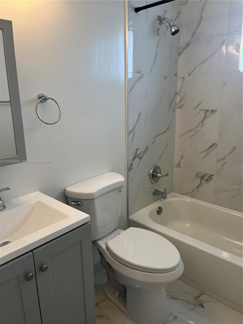 90 E 15th St , Unit 1, Hialeah, FL 33010 Photo