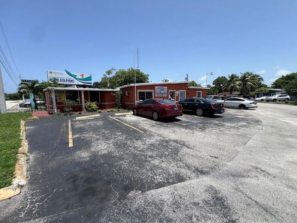 5720 W Hallandale Beach Blvd , West Park, FL 33023