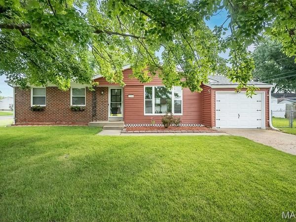3144 Chancery Lane, St Charles, MO 63301