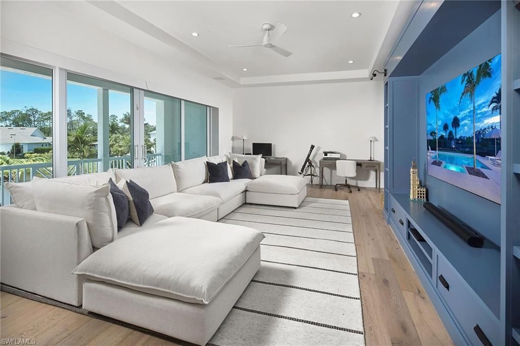 16764 Enclave Cir , Naples, FL 34110 Photo