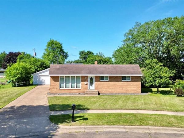 1538 Drury Court, Eau Claire, WI 54703
