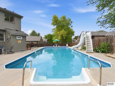 4019 N 164th Circle, Omaha, NE 68116