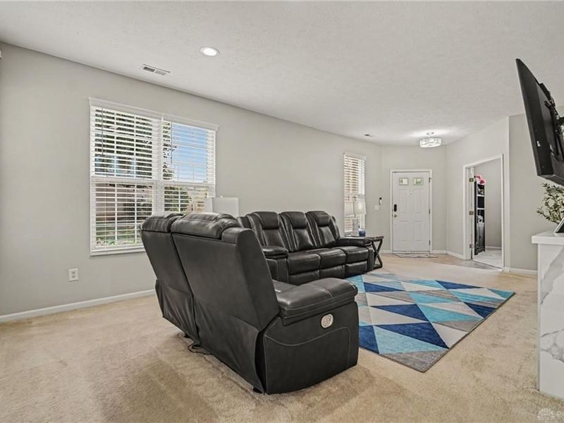 329 Bending Branch Lane, Miamisburg, OH 45342 Photo 5