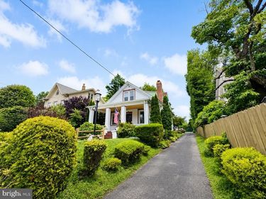 539 HERMIT STREET, PHILADELPHIA, PA 19128