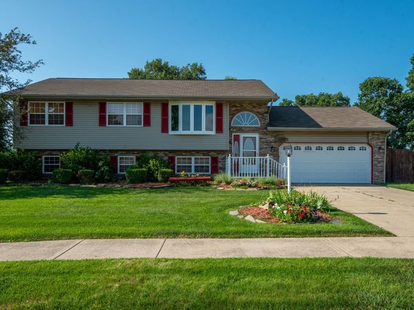 6320 Savannah Avenue , Portage, IN 46368