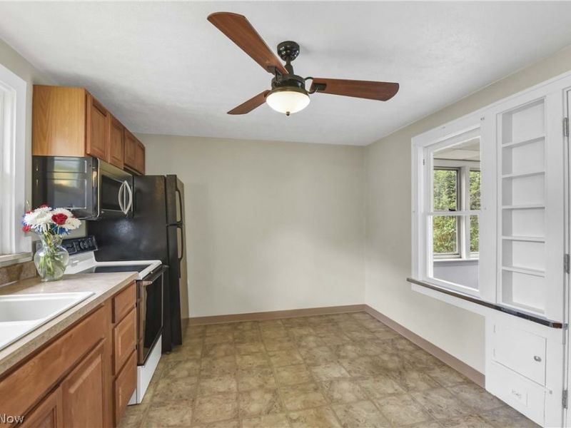 4217 W 227th Street, Fairview Park, OH 44126 Photo 16