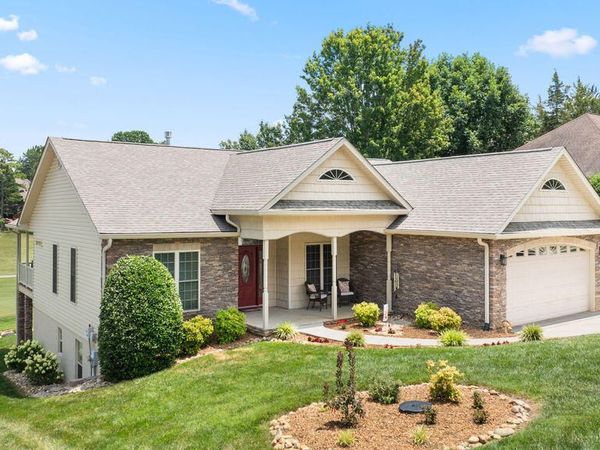 422 Wewoka Circle, Loudon, TN 37774