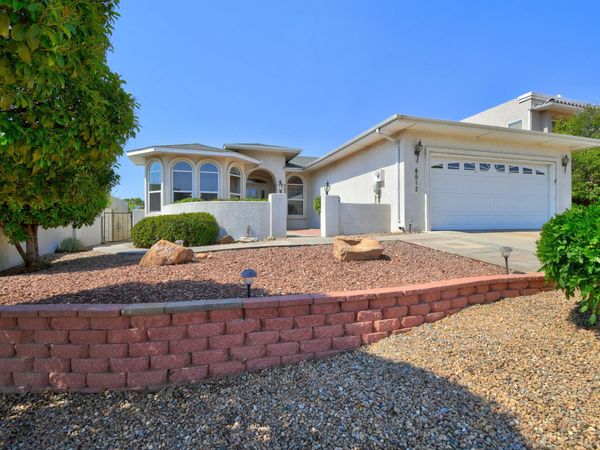 4512 Chadwick Road NW, Albuquerque, NM 87120