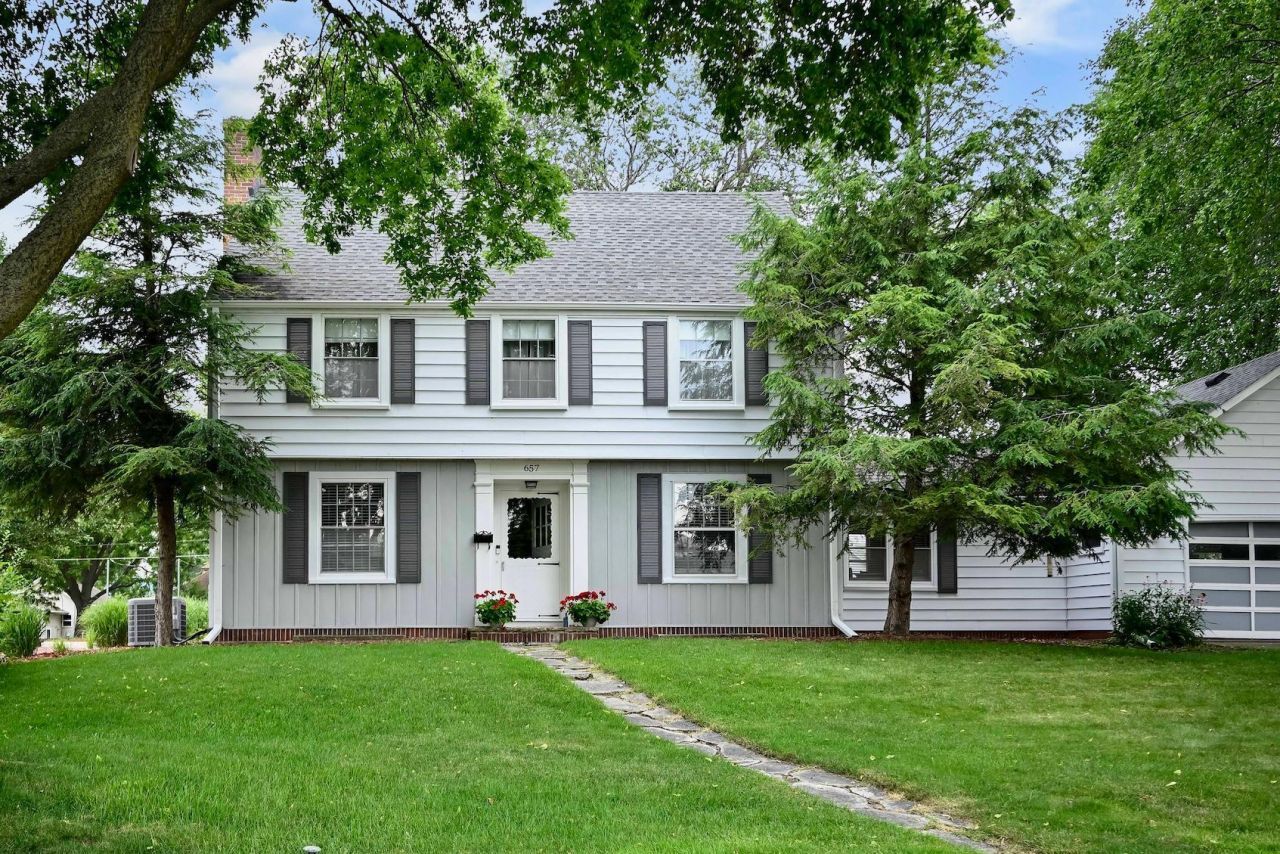 657 Market Street , Winona, MN 55987