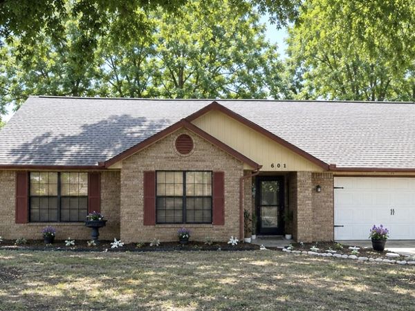 601 Garland Place, Lowell, AR 72745