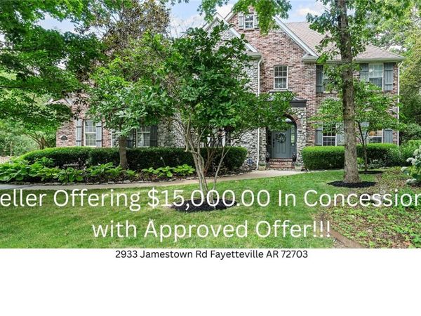 2933 Jamestown Road, Fayetteville, AR 72703