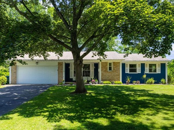 208 Eileen Drive , Rochester, NY 14616