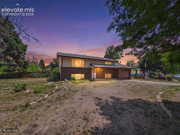 1301 N Murray Boulevard, Colorado Springs, CO 80915