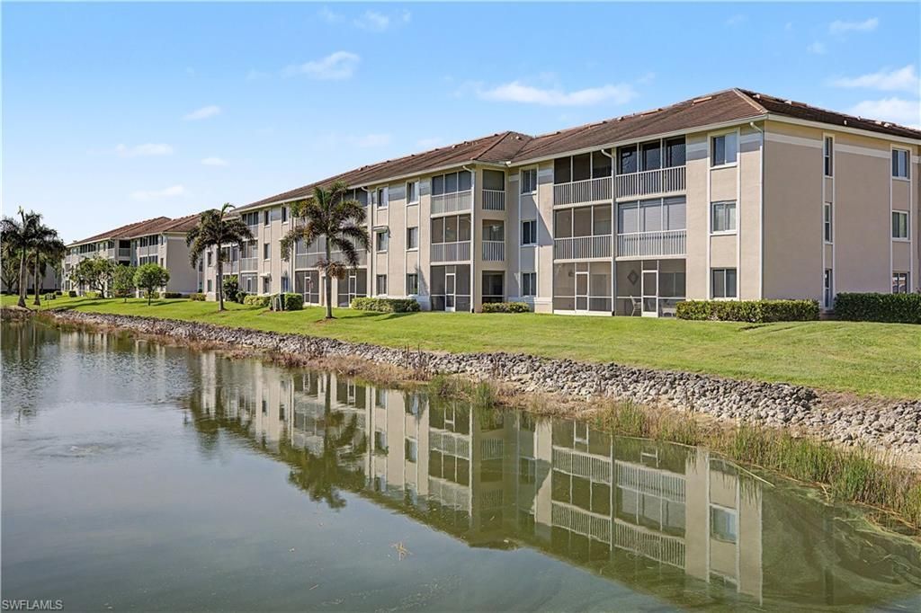 7065 Dennis Cir, Unit F103, Naples, FL 34104 Photo