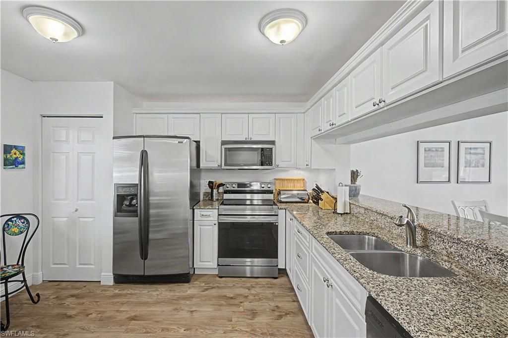 7065 Dennis Cir, Unit F103, Naples, FL 34104 Photo