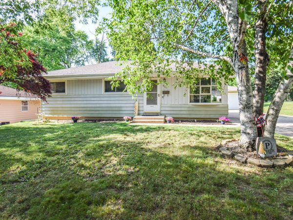 420 Richard St, Waukesha, WI 53189