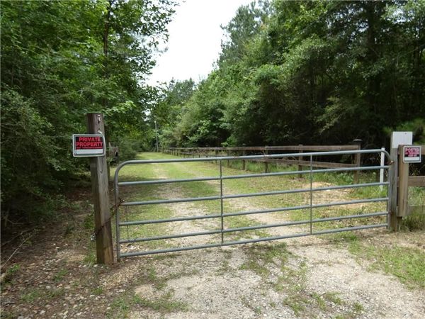 26302 HWY 40 Highway, Bush, LA 70431