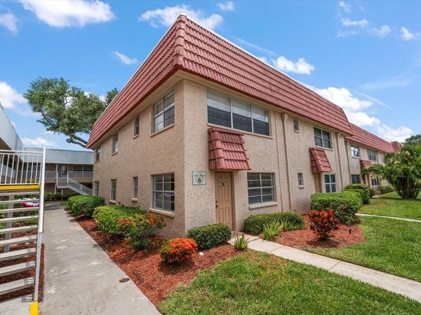 10037 62ND TERRACE N, Unit 1, ST PETERSBURG, FL 33708