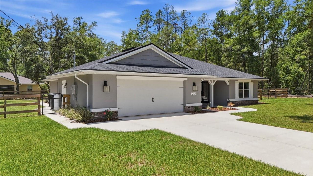 232 E Falcon Street, Dunnellon, FL 34434 Photo