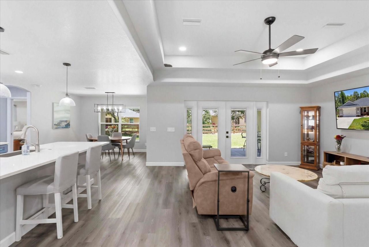 232 E Falcon Street, Dunnellon, FL 34434 Photo