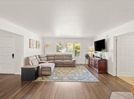 6050 Kenneth Way, Auburn, CA 95602 Photo