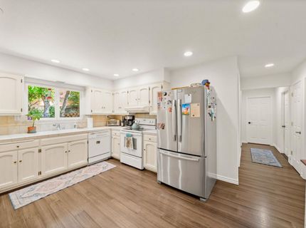 6050 Kenneth Way, Auburn, CA 95602 Photo