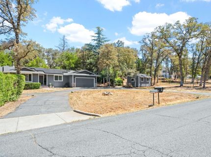 6050 Kenneth Way, Auburn, CA 95602 Photo