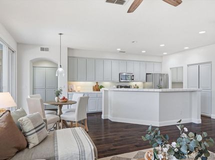 9445 Brookmont Ct, Elk Grove, CA 95624 Photo