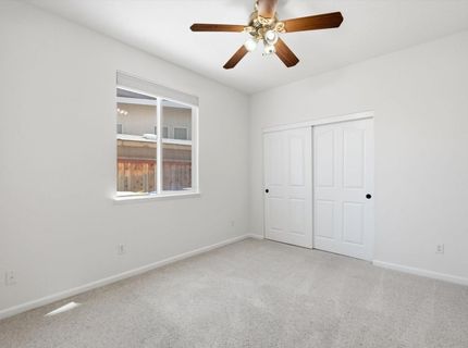 9445 Brookmont Ct, Elk Grove, CA 95624 Photo
