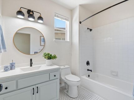 9445 Brookmont Ct, Elk Grove, CA 95624 Photo