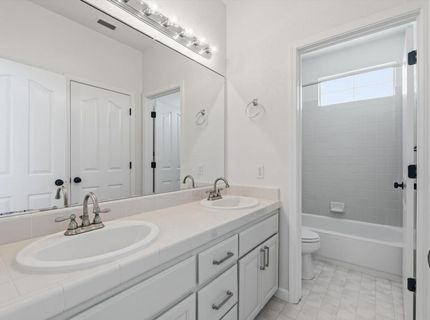 9445 Brookmont Ct, Elk Grove, CA 95624 Photo