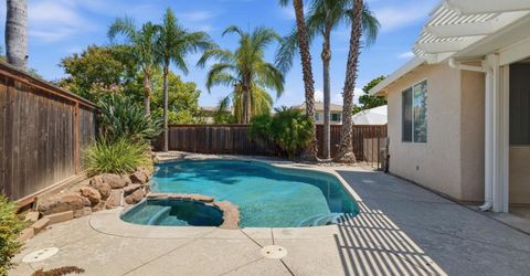 9445 Brookmont Ct, Elk Grove, CA 95624 Photo