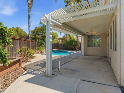 9445 Brookmont Ct, Elk Grove, CA 95624 Photo