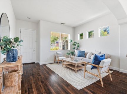 9445 Brookmont Ct, Elk Grove, CA 95624 Photo
