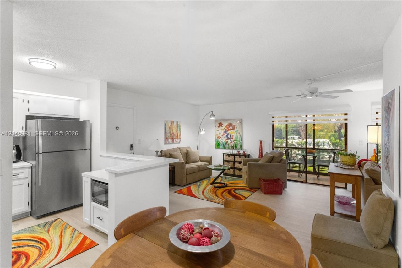 9930 S Belfort Cir, Unit 105, Tamarac, FL 33321 Photo