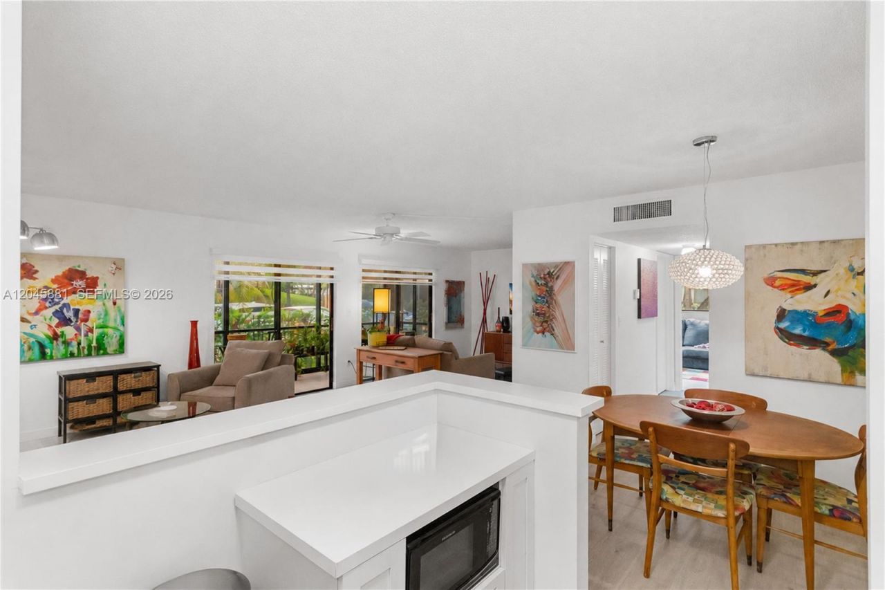 9930 S Belfort Cir, Unit 105, Tamarac, FL 33321 Photo