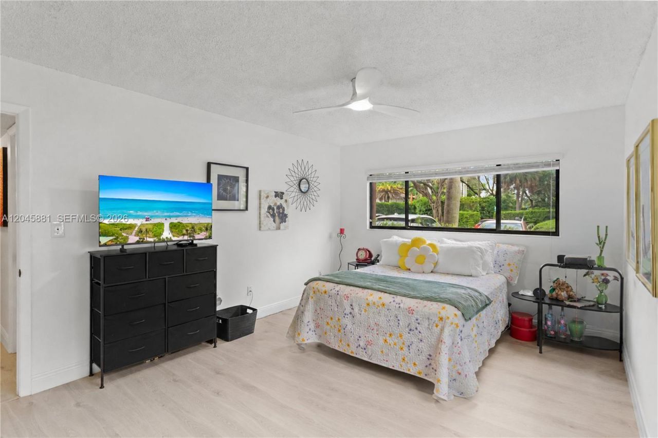 9930 S Belfort Cir, Unit 105, Tamarac, FL 33321 Photo