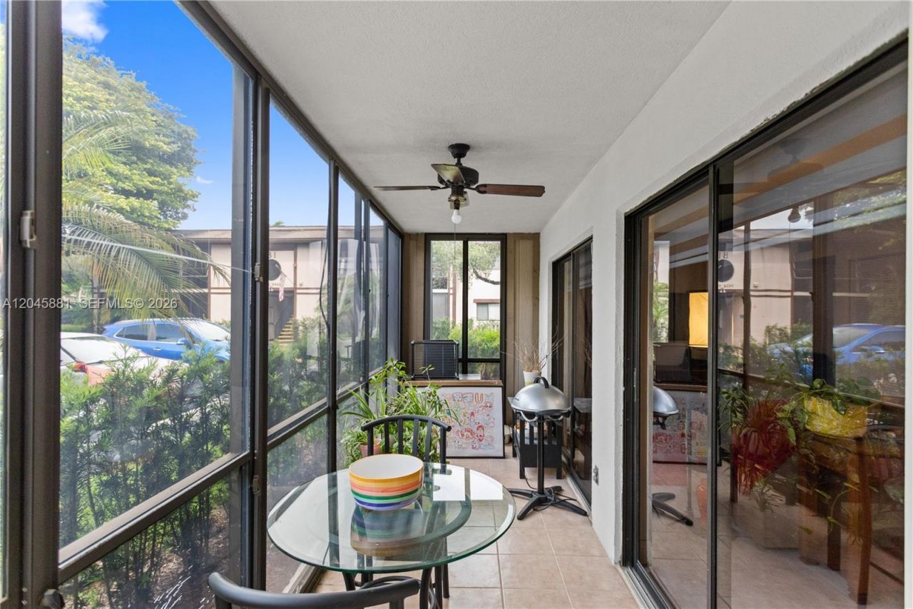9930 S Belfort Cir, Unit 105, Tamarac, FL 33321 Photo