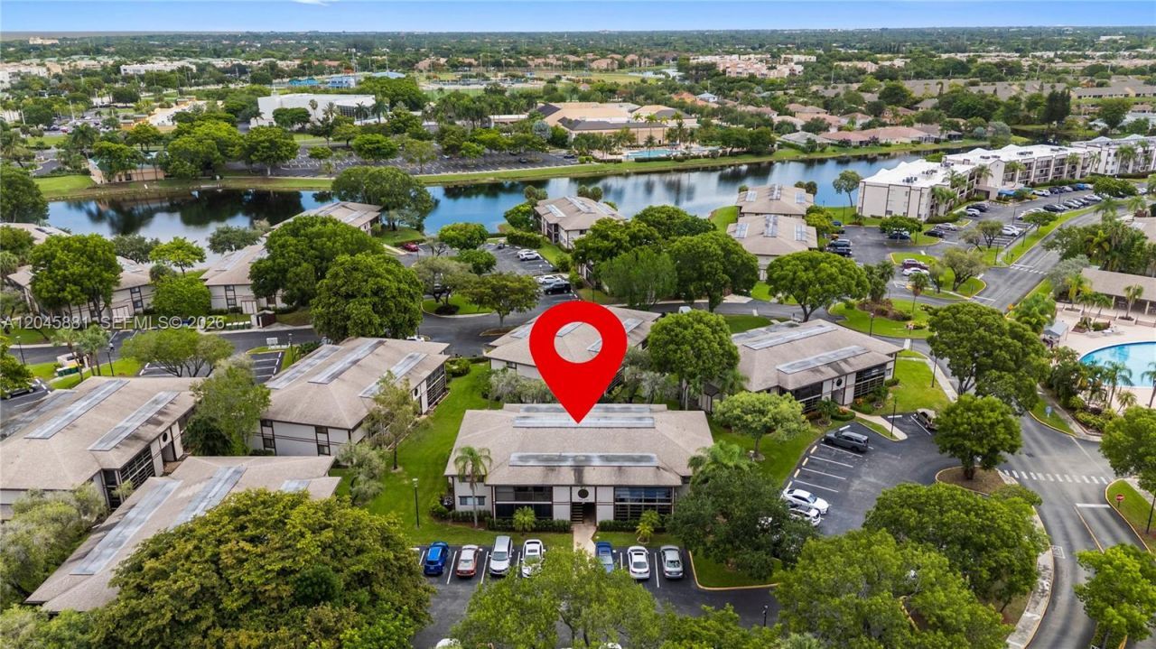 9930 S Belfort Cir, Unit 105, Tamarac, FL 33321 Photo