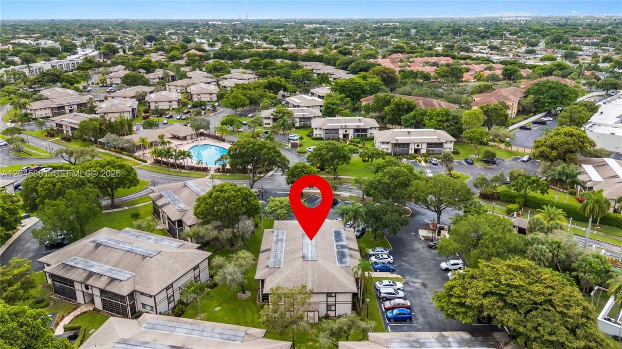 9930 S Belfort Cir, Unit 105, Tamarac, FL 33321 Photo
