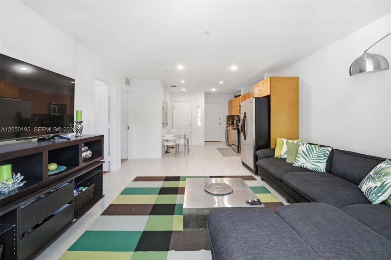 945 Michigan Ave , Unit 3, Miami Beach, FL 33139 Photo