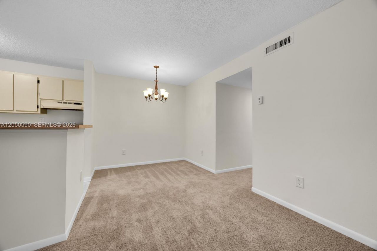 9711 Hammocks Blvd , Unit 108-K, Miami, FL 33196 Photo