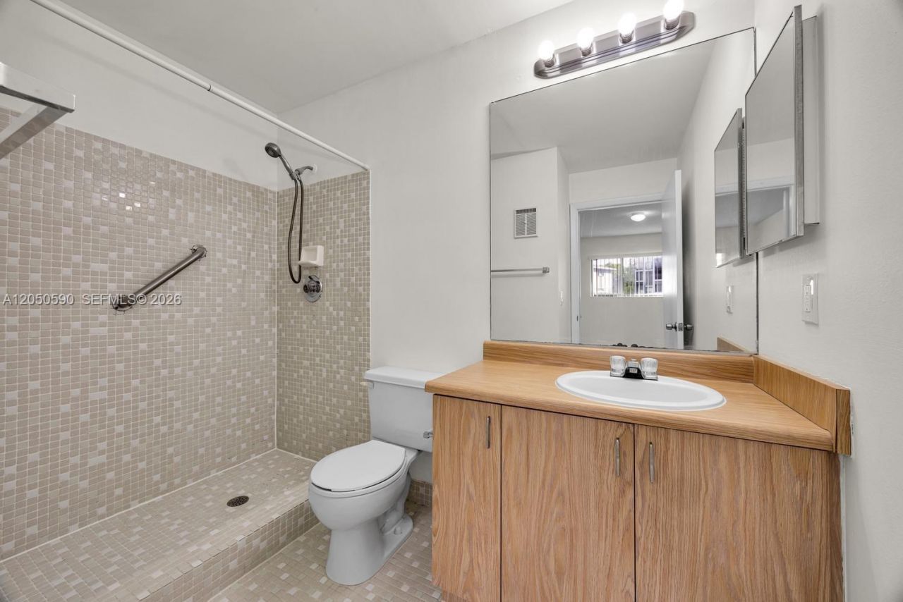 9711 Hammocks Blvd , Unit 108-K, Miami, FL 33196 Photo